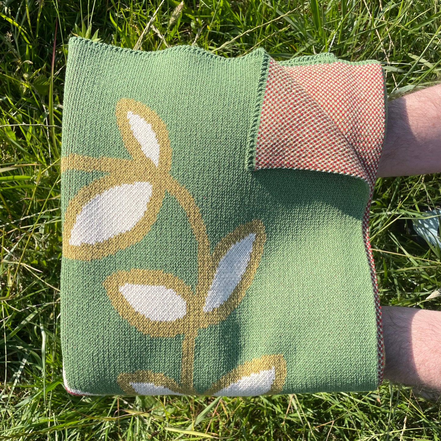 Rosa Rugosa Throw Blanket