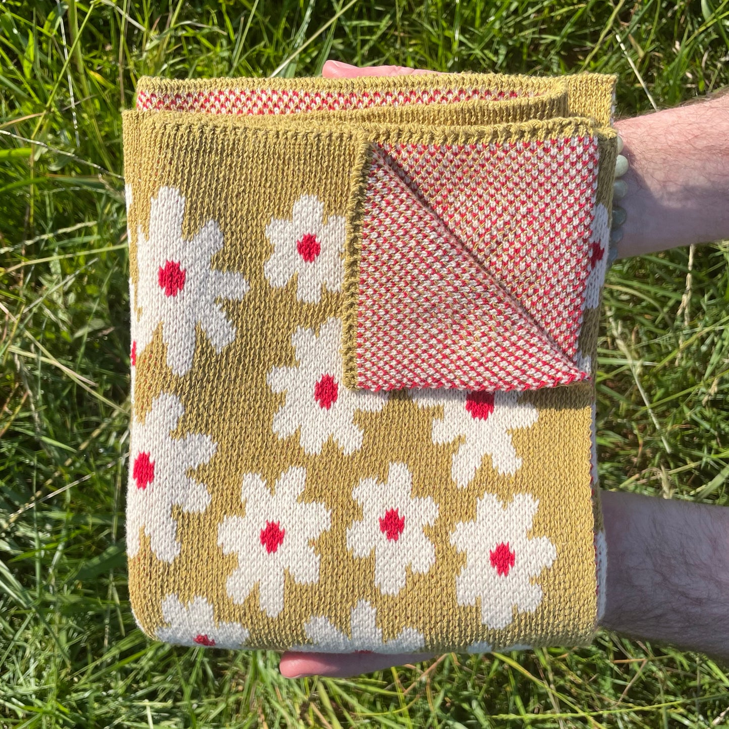 Starry Meadow Mini Blanket - Gold
