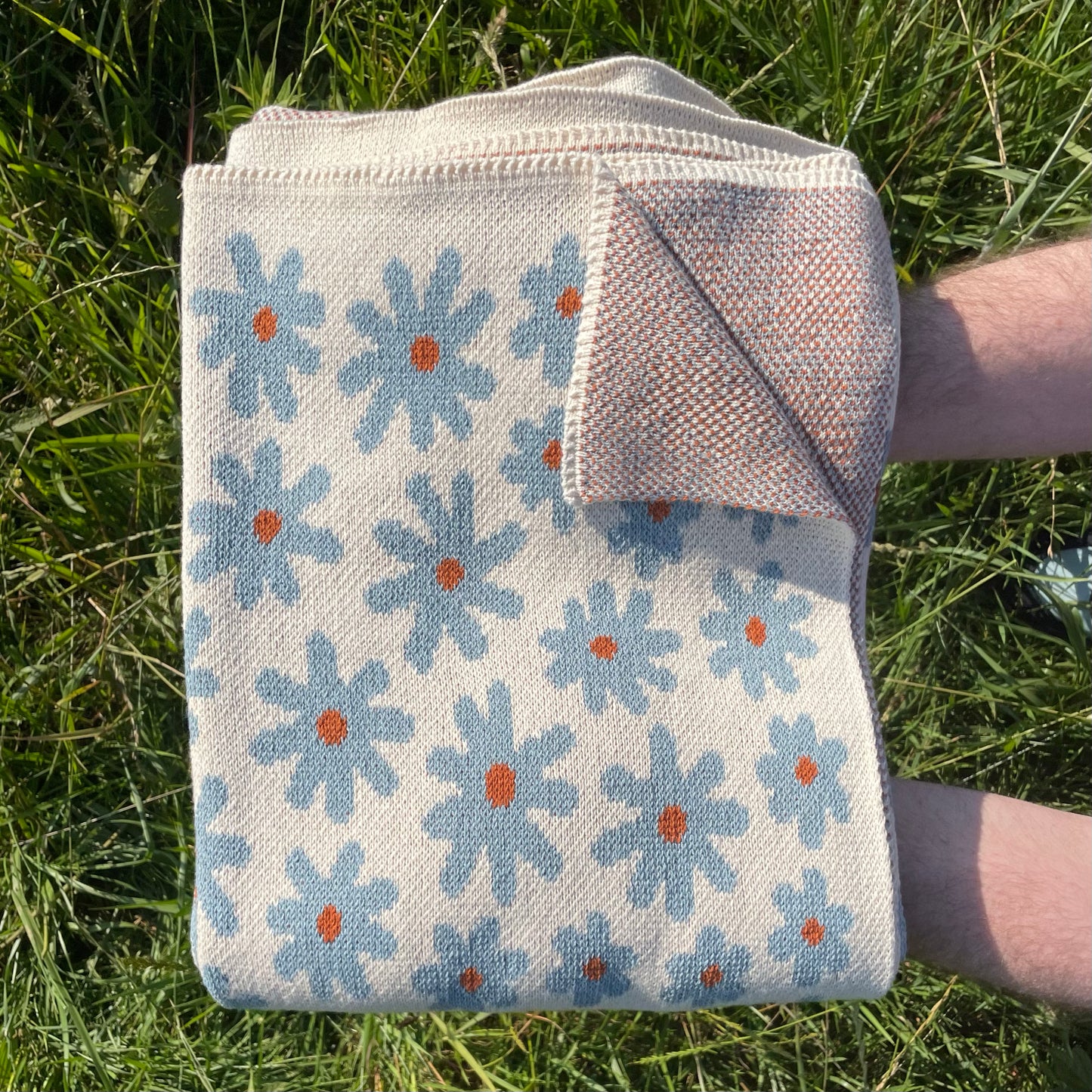 Starry Meadow Throw Blanket - Mist