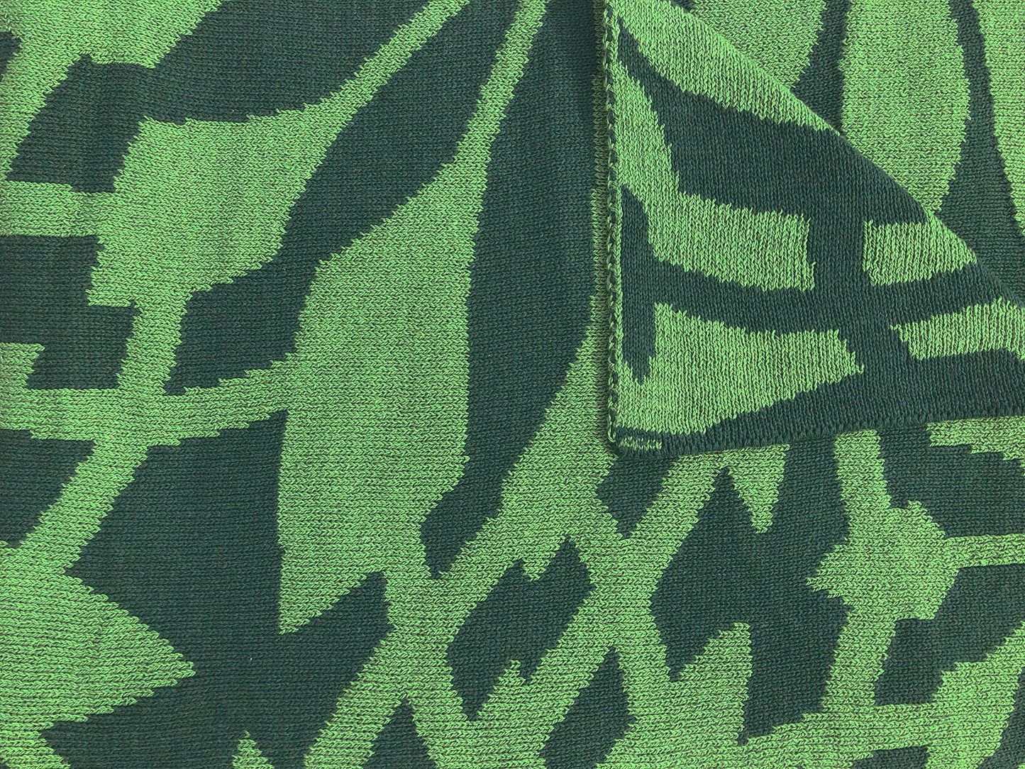 Canopy Reversible Quilt - Deep Forest