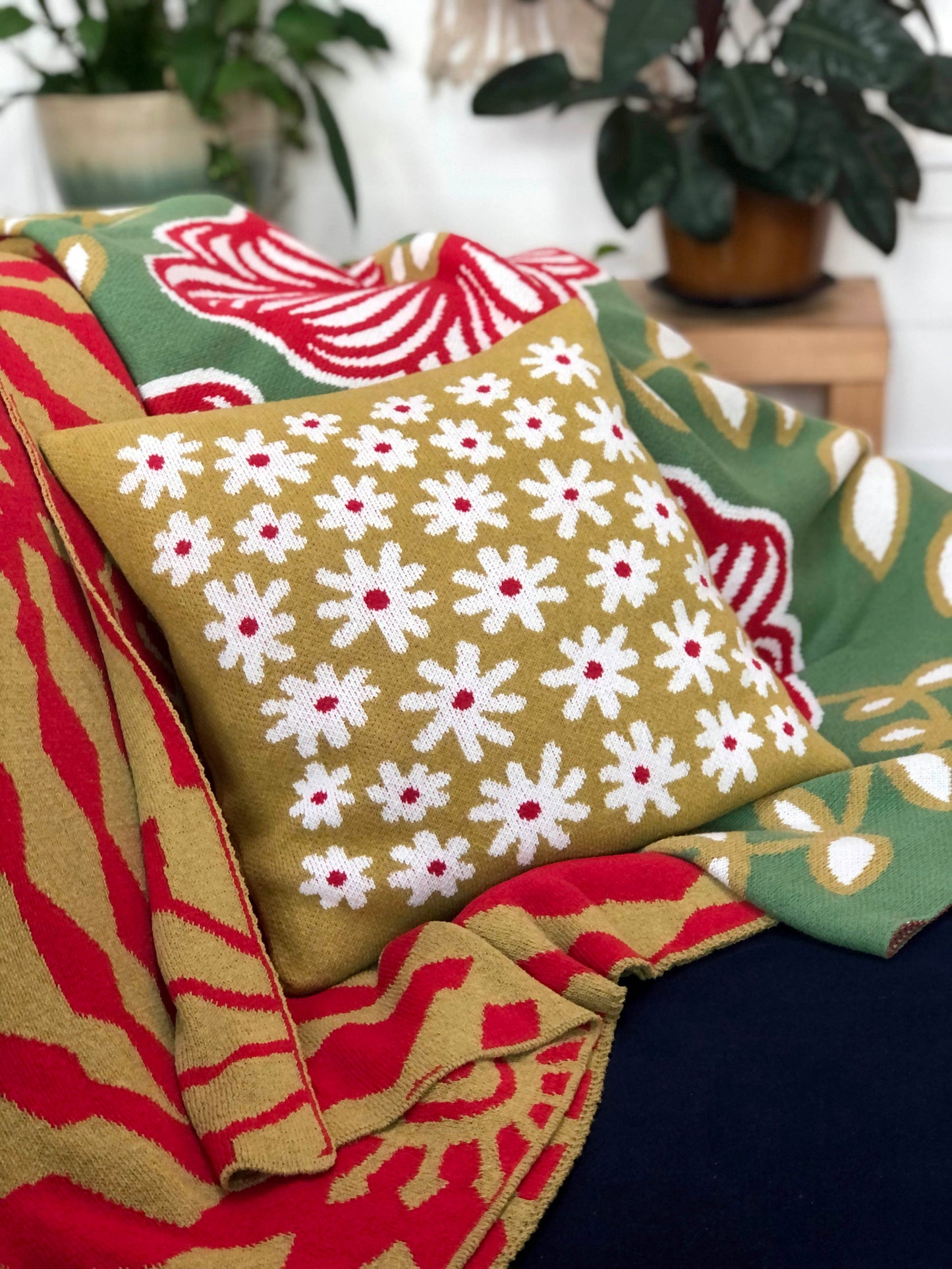 Starry Meadow Throw Pillow - Gold