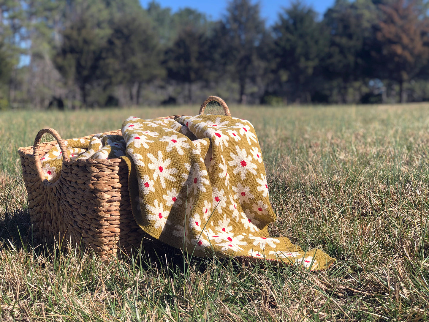 Starry Meadow Throw Blanket - Gold